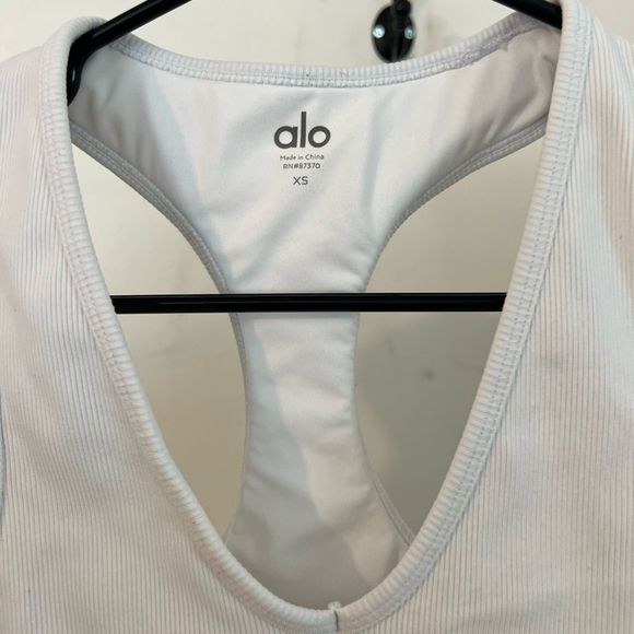 Alo Goddess Ribbed Cropped Racerback Tank - Picture 7 of 12